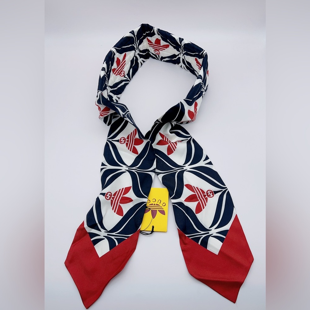 ❌SOLD❌Adidas X GUCCI GG Trefoil Print Silk Headband Hair Scarf Size M (57cm) - Picture 7 of 11
